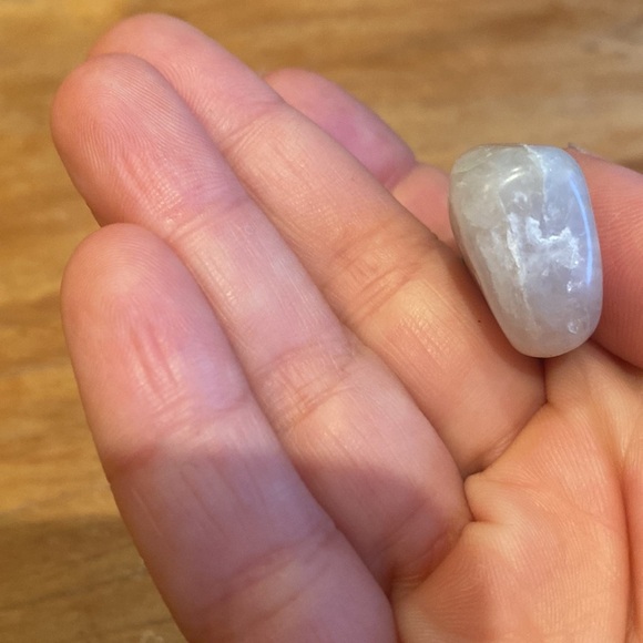 Stone Pendant “White” - Picture 4 of 4